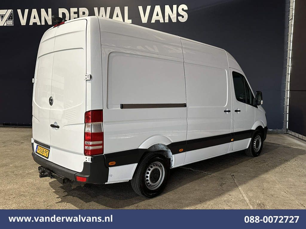 Mercedes-Benz Sprinter 316 CDI 163 pk L2H2 Euro6 Airco | Omvormer | Camera | 2800kg Trekhaak Cruisecontrol, Chauffeursstoel 13