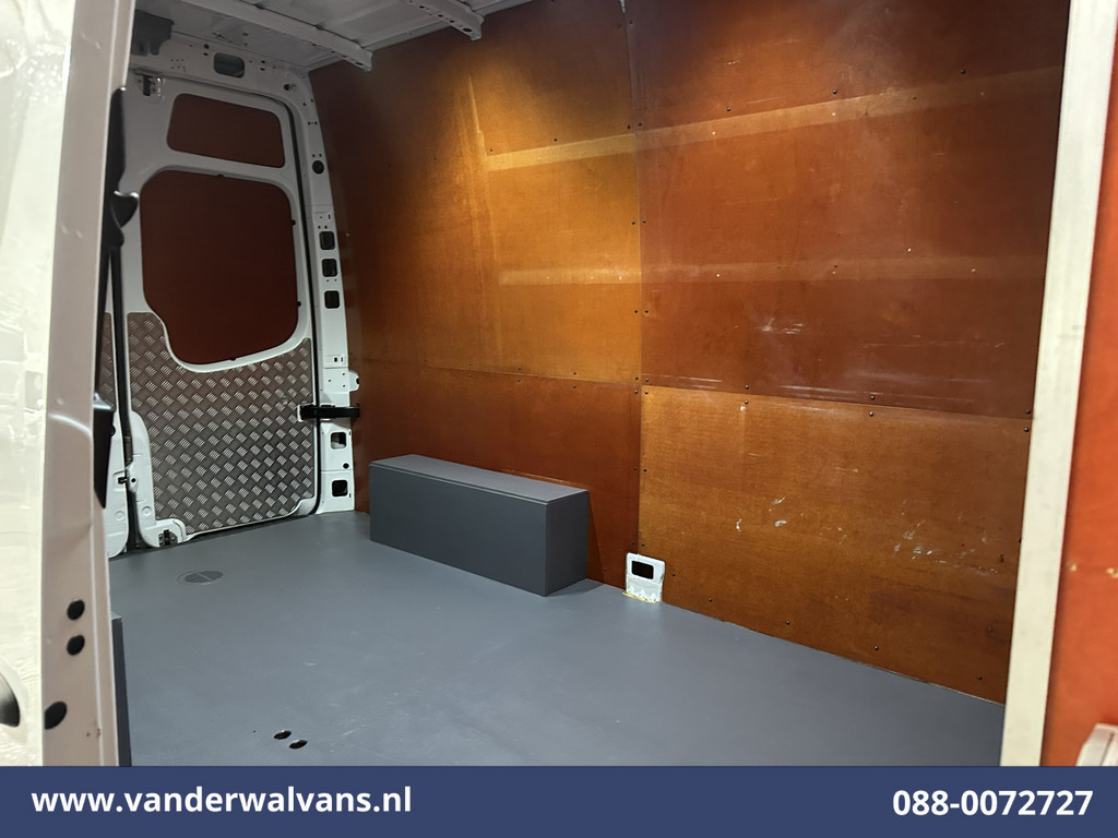 Mercedes-Benz Sprinter 316 CDI 163 pk L2H2 Euro6 Airco | Omvormer | Camera | 2800kg Trekhaak Cruisecontrol, Chauffeursstoel 14