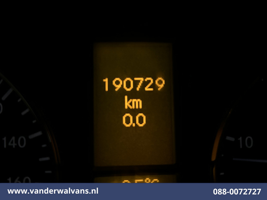 Mercedes-Benz Sprinter 316 CDI 163 pk L2H2 Euro6 Airco | Omvormer | Camera | 2800kg Trekhaak Cruisecontrol, Chauffeursstoel 20