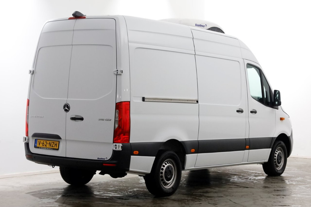 Mercedes-Benz Sprinter 316 CDI 163pk RWD L2H2 Kerstner Koelwagen 12V + 230V Nachtstekker 05-2020 11