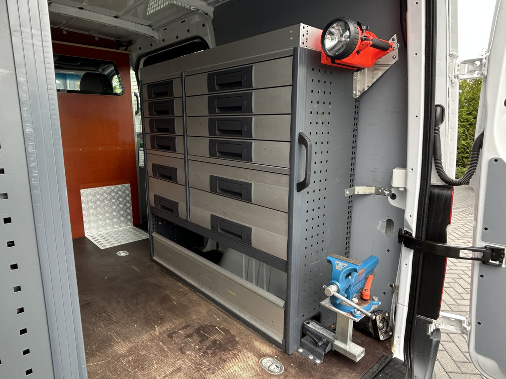 Mercedes-Benz Sprinter 316 CDI 164 PK 3.5 T / AUTOMAAT / L1H1 / 2.8 TONS TREKHAAK / 1e EIGENAAR / AIRCO / CRUISE / BOTT INRICHTING / CAMERA 9