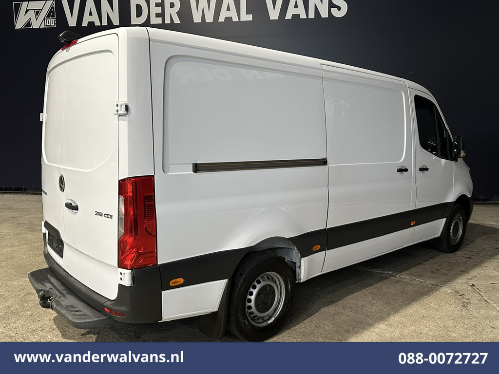 Mercedes-Benz Sprinter 316 CDI 164pk L2H1 Euro6 Airco | Camera | Navigatie | Apple Carplay | Android Auto | Chauffeursstoel Cruisecontrol, Trekhaak, Bijrijdersbank 13