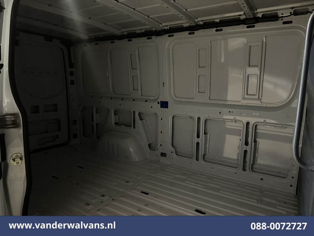 Mercedes-Benz Sprinter 316 CDI 164pk L2H1 Euro6 Airco | Camera | Navigatie | Apple Carplay | Android Auto | Chauffeursstoel Cruisecontrol, Trekhaak, Bijrijdersbank 15