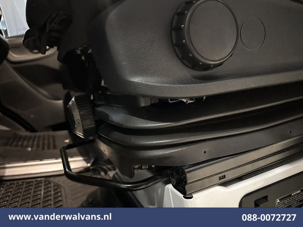 Mercedes-Benz Sprinter 316 CDI 164pk L2H1 Euro6 Airco | Camera | Navigatie | Apple Carplay | Android Auto | Chauffeursstoel Cruisecontrol, Trekhaak, Bijrijdersbank 7