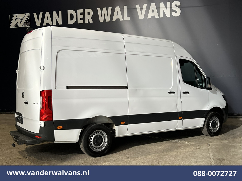 Mercedes-Benz Sprinter 316 CDI 164pk L2H2 Euro6 Airco | 360 graden Camera | Apple Carplay | Cruisecontrol Android Auto, Chauffeursstoel, Trekhaak, Parkeersensoren, Bijrijdersbank 13
