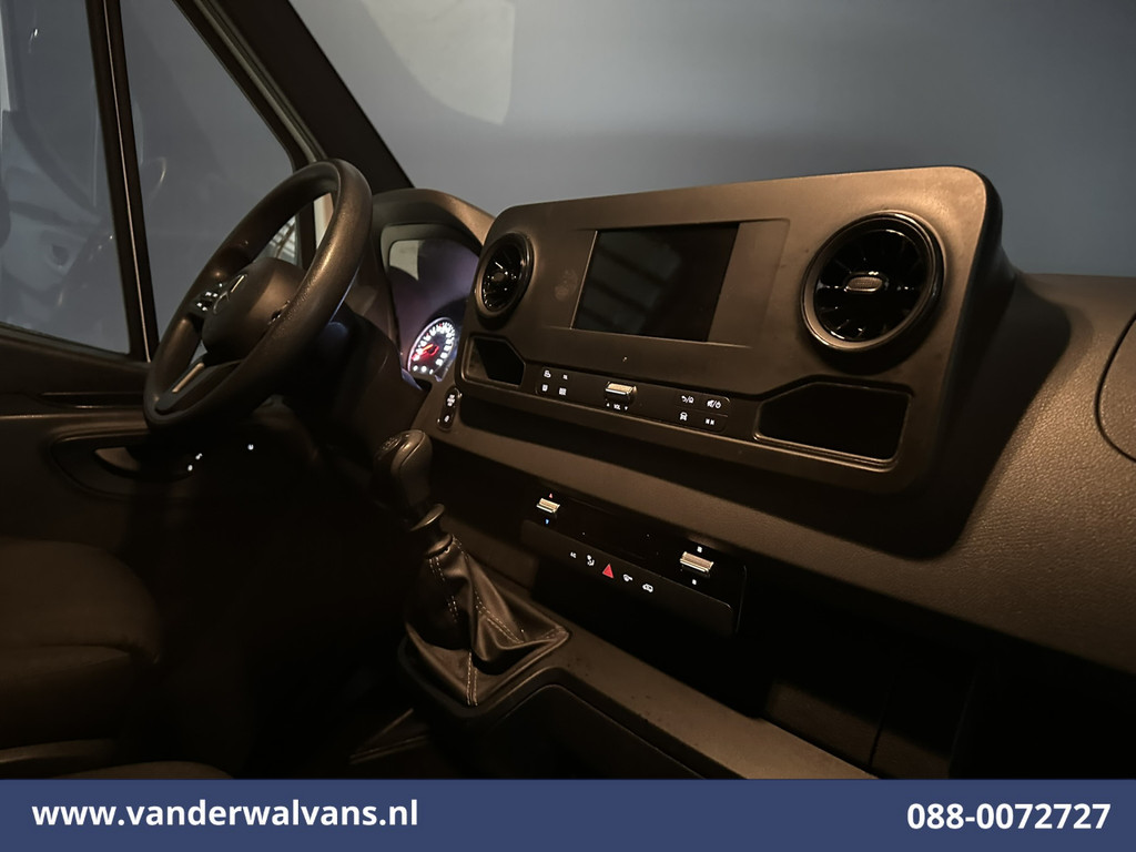 Mercedes-Benz Sprinter 316 CDI 164pk L3H2 Euro6 Airco | 360 Graden Camera | Apple Carplay | Cruiscontrol Android Auto, Chauffeursstoel, Stoelverwarming, 270gr. Achterdeuren, Bijrijdersbank 17