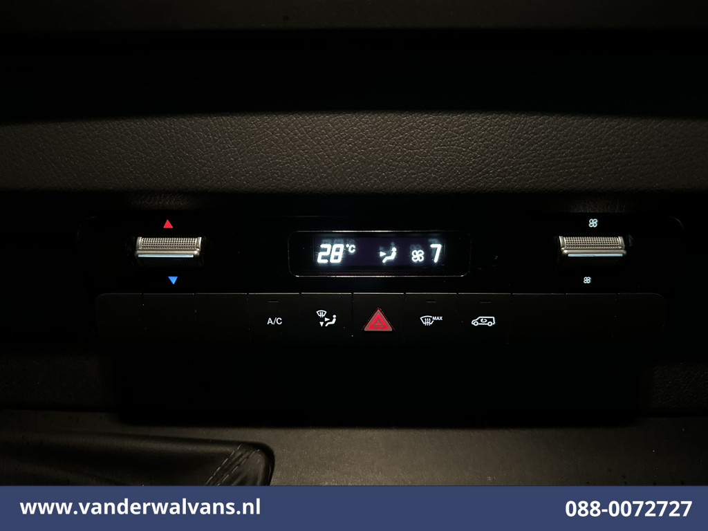 Mercedes-Benz Sprinter 316 CDI 164pk L3H2 Euro6 Airco | 360 Graden Camera | Apple Carplay | Cruiscontrol Android Auto, Chauffeursstoel, Stoelverwarming, 270gr. Achterdeuren, Bijrijdersbank 8