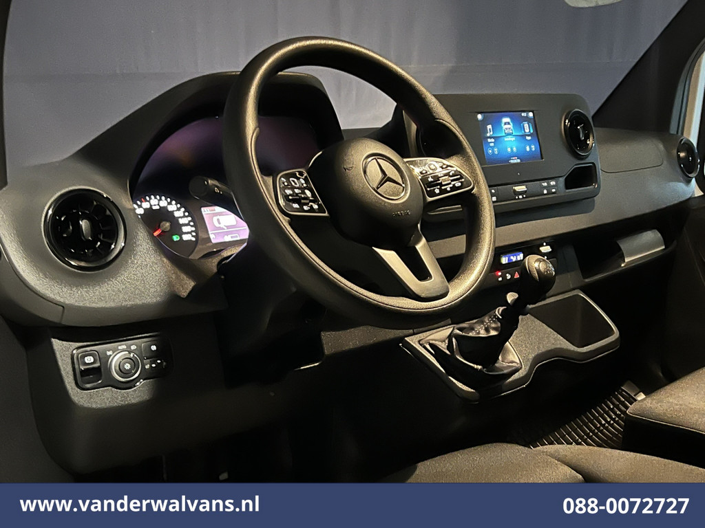 Mercedes-Benz Sprinter 316 CDI 164pk L3H2 Euro6 Airco | Camera | Apple Carplay | Android Auto | Cruisecontrol Chauffeursstoel, Stoelverwarming, Parkeersensoren, Bijrijdersbank 18