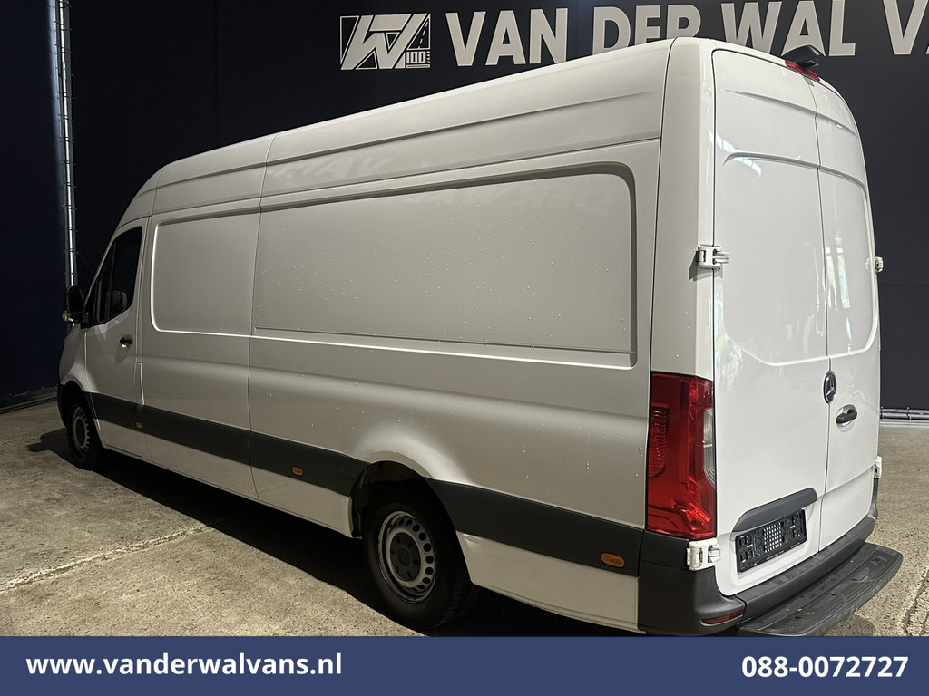 Mercedes-Benz Sprinter 316 CDI 164pk L3H2 Euro6 Airco | Camera | Navigatie | Apple Carplay | Android Auto | Chauffeursstoel Stoelverwarming, Bijrijdersbank 10