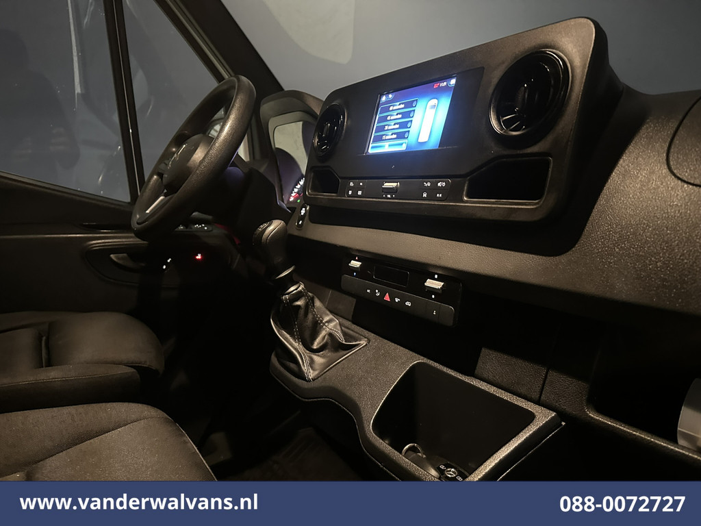 Mercedes-Benz Sprinter 316 CDI 164pk L3H2 Euro6 Airco | Camera | Navigatie | Apple Carplay | Android Auto | Chauffeursstoel Stoelverwarming, Bijrijdersbank 14