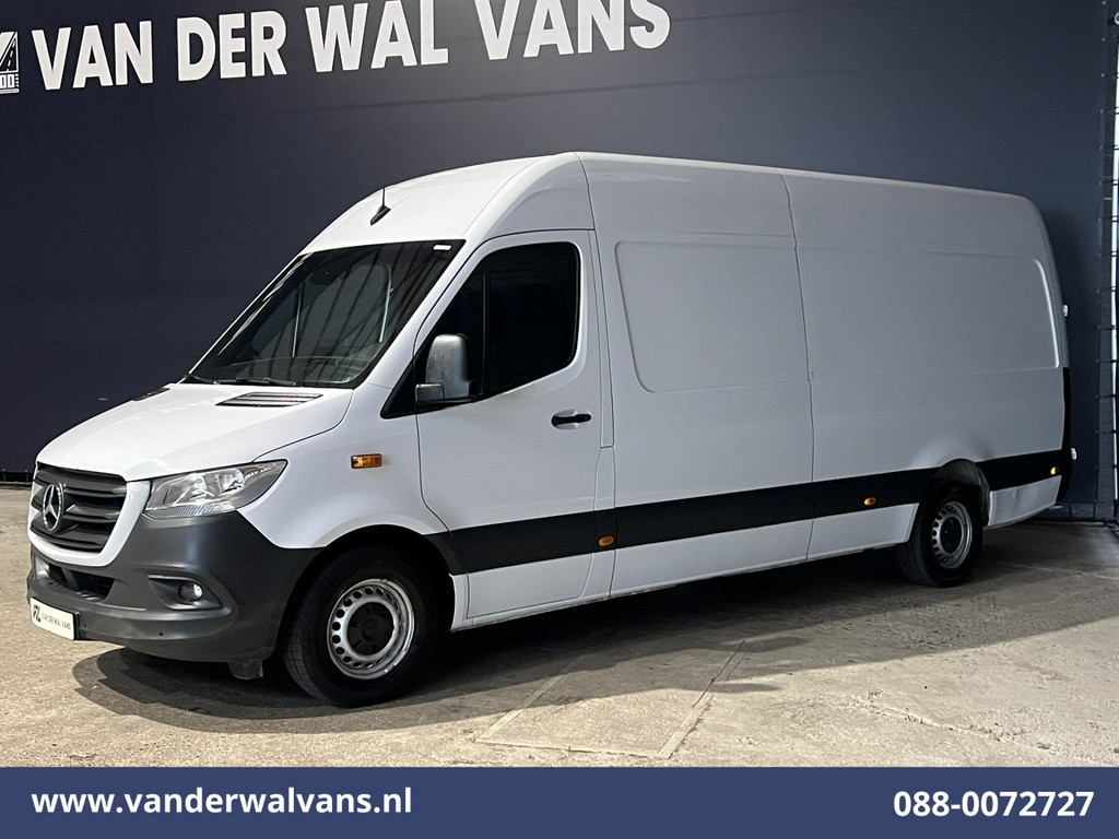 Mercedes-Benz Sprinter 316CDI 164pk L3H2 Euro6 Airco | Camera | Navigatie | Apple Carplay | Android Auto | Cruisecontrol Chauffeursstoel, Stoelverwarming, Parkeersensoren, Bijrijdersbank 11