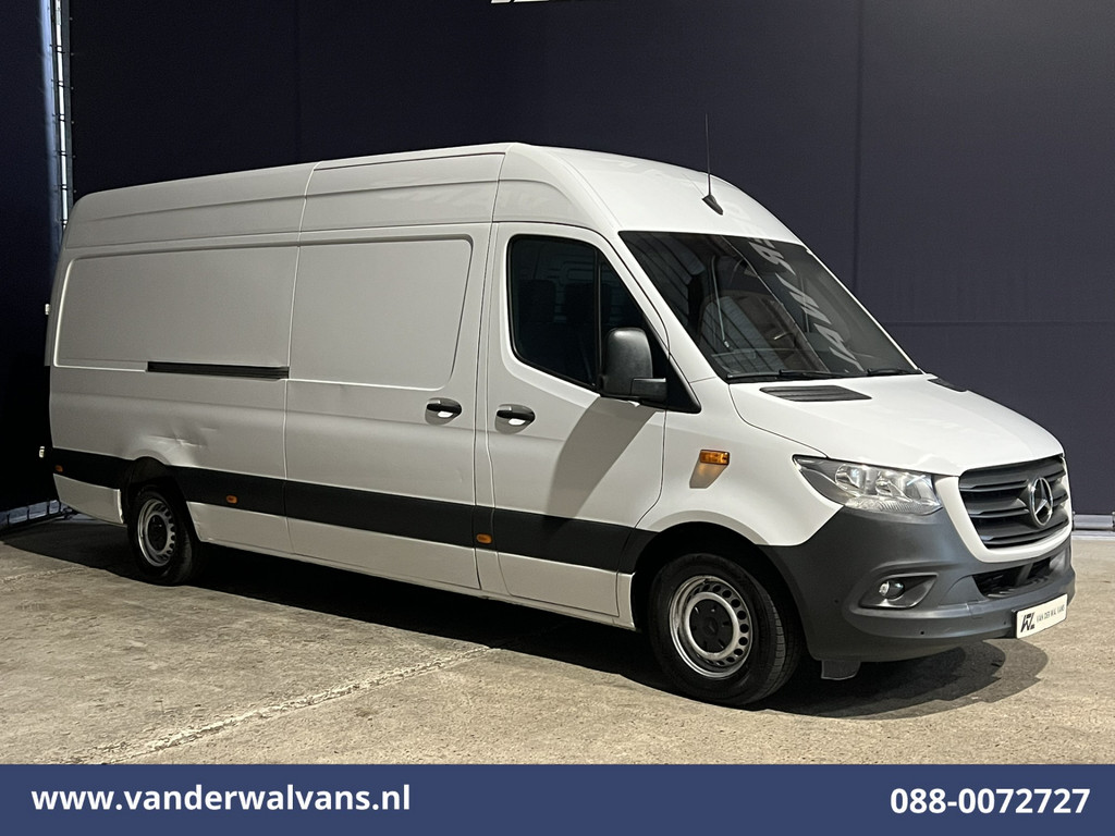 Mercedes-Benz Sprinter 316CDI 164pk L3H2 Euro6 Airco | Camera | Navigatie | Apple Carplay | Android Auto | Cruisecontrol Chauffeursstoel, Stoelverwarming, Parkeersensoren, Bijrijdersbank 12