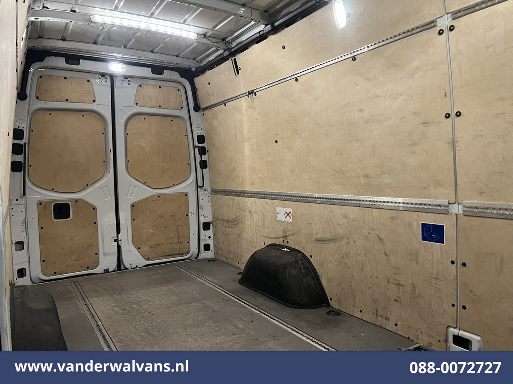 Mercedes-Benz Sprinter 316CDI 164pk L3H2 Euro6 Airco | Camera | Navigatie | Apple Carplay | Android Auto | Cruisecontrol Chauffeursstoel, Stoelverwarming, Parkeersensoren, Bijrijdersbank 16