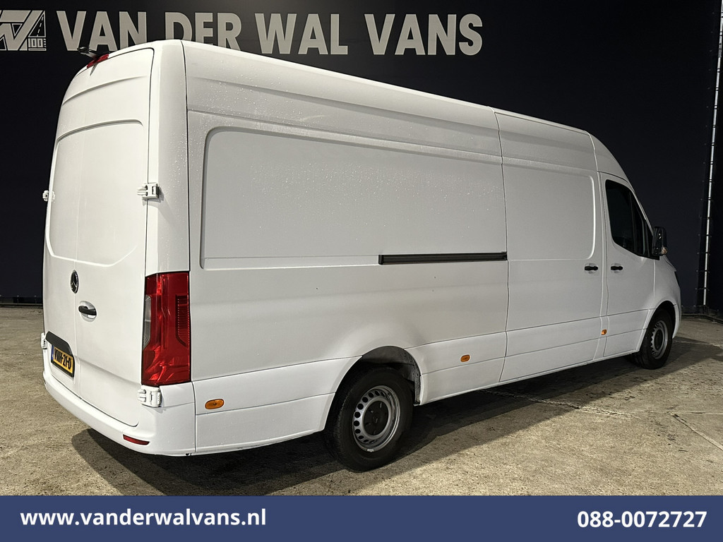 Mercedes-Benz Sprinter 316 CDI 164pk L3H2 Euro6 Airco | Leder | AMG grill Bijrijdersbank 8