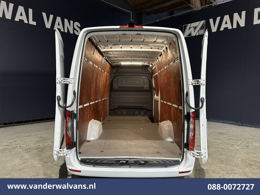 Mercedes-Benz Sprinter 316 CDI 164pk L3H2 Euro6 Airco | Leder | AMG grill Bijrijdersbank 9