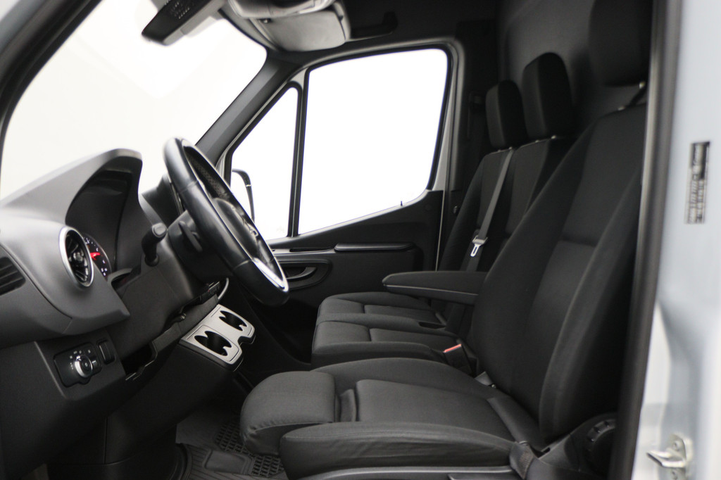 Mercedes-Benz Sprinter 316 CDI Aut. L2H2 360° Camera, LED, Airco, Cruise, Apple Carplay, DAB, Trekhaak, 17 11