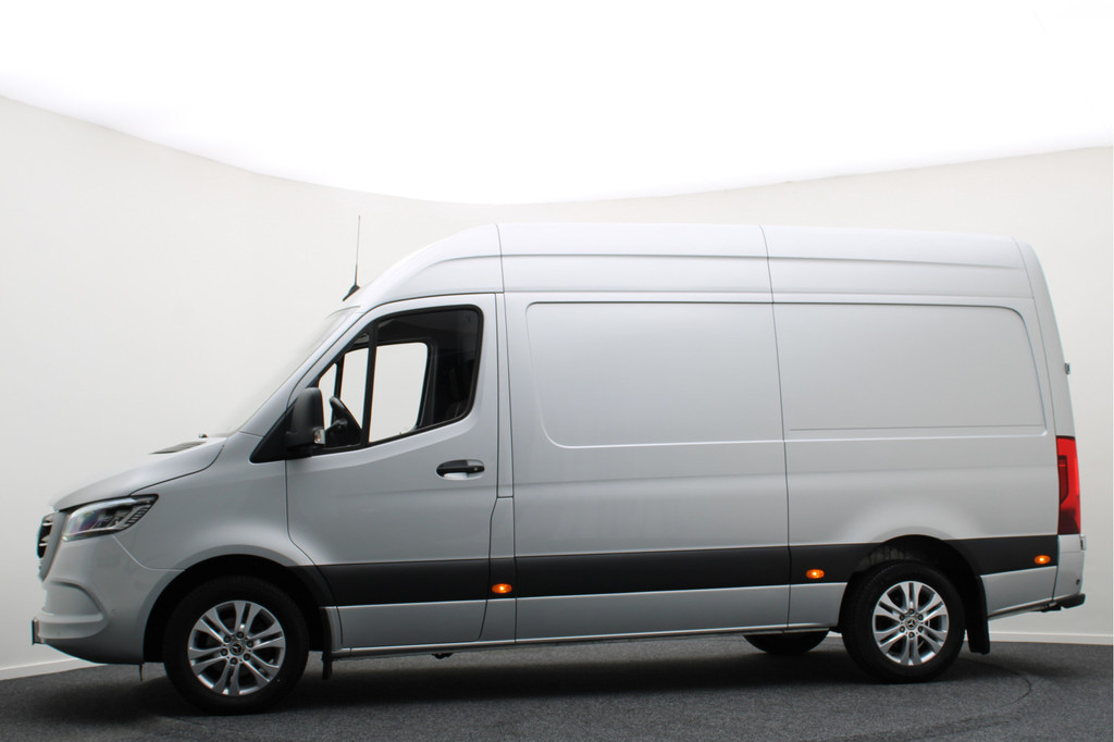 Mercedes-Benz Sprinter 316 CDI Aut. L2H2 360° Camera, LED, Airco, Cruise, Apple Carplay, DAB, Trekhaak, 17 7