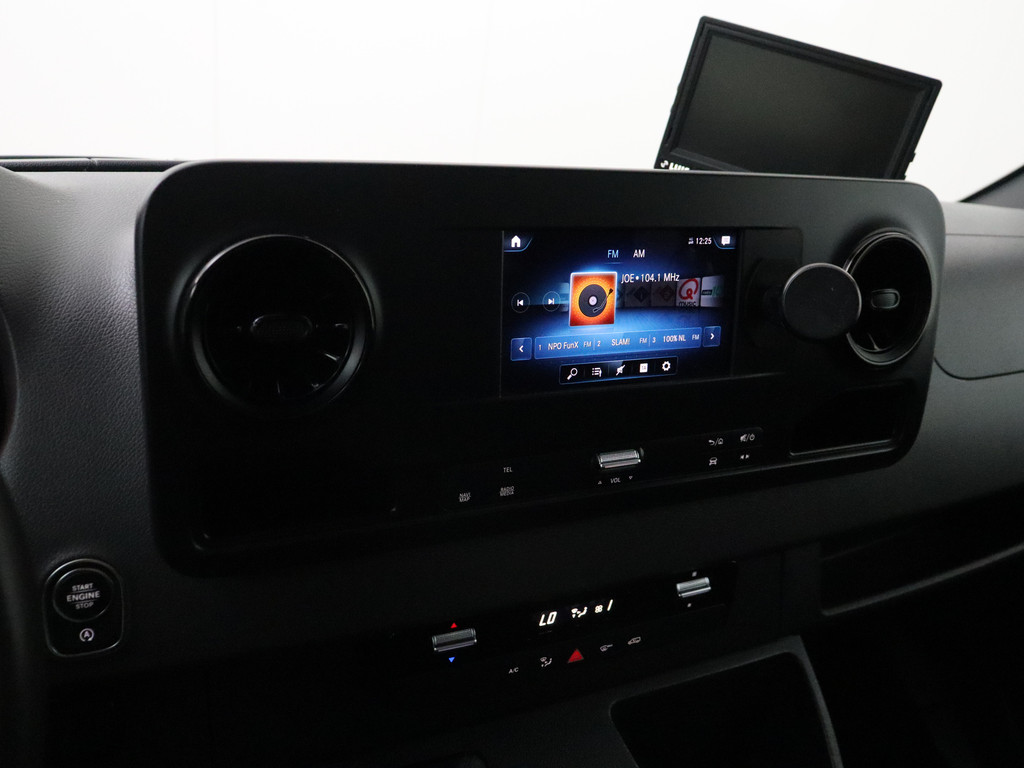 Mercedes-Benz Sprinter 316CDI Koel/Vries Bakwagen+laadklep 12/220V | Navigatie | Airco | Cruise | 3-Persoons 18