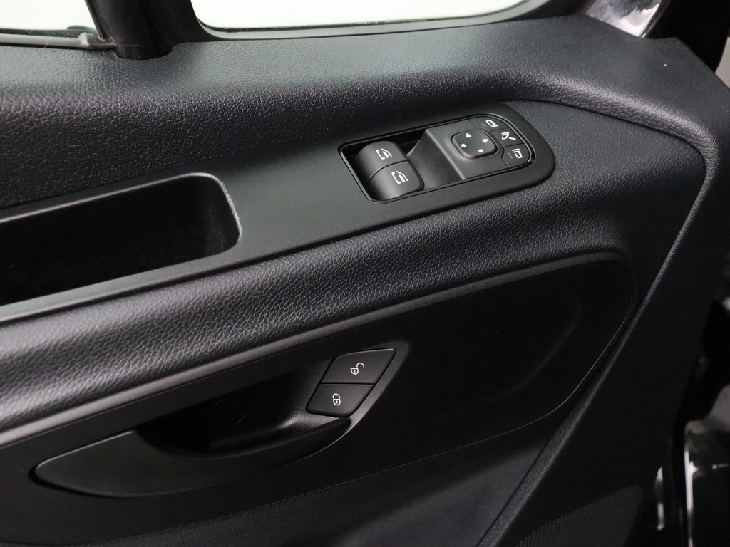 Mercedes-Benz Sprinter 316CDI L2H2 | Led | Trekhaak | Navigatie | Camera | Airco | Cruise | 3-Persoons 8