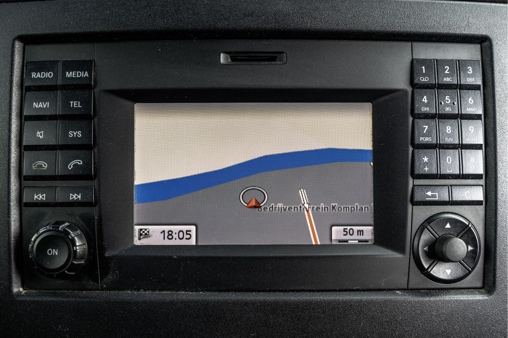 Mercedes-Benz Sprinter 316 CDI | L3H2 | 164 PK | Navigatie | Cruise | Airco | 3-Zits 19