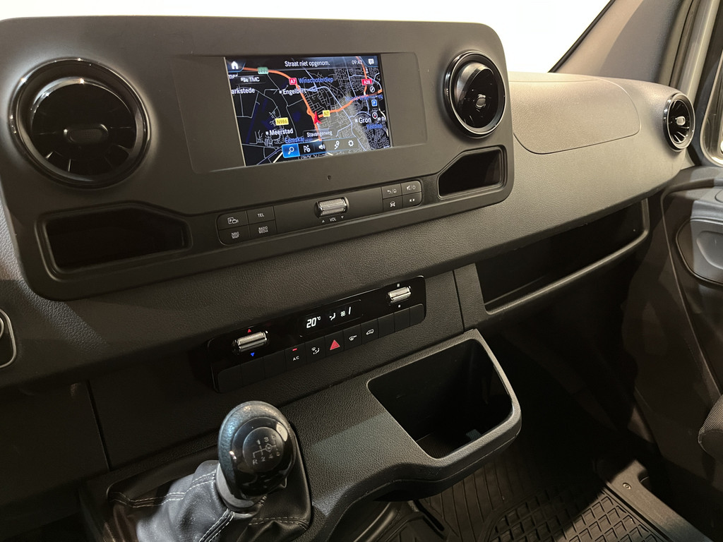 Mercedes-Benz Sprinter 316 CDI L3H2 RWD DC 5 pers. / Trekhaak 3.500 KG / Airco / Cruise Control / CarPlay / Camera / Navigatie / 63.500 KM !! 7