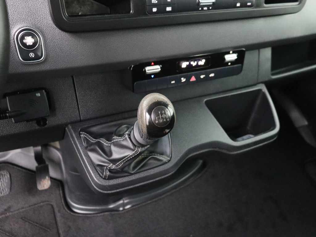 Mercedes-Benz Sprinter 316CDI Open Laadbak Dubbele Cabine 6-Persoons | 2800Kg Trekhaak | Navigatie | Camera | Airco | Cruise 16