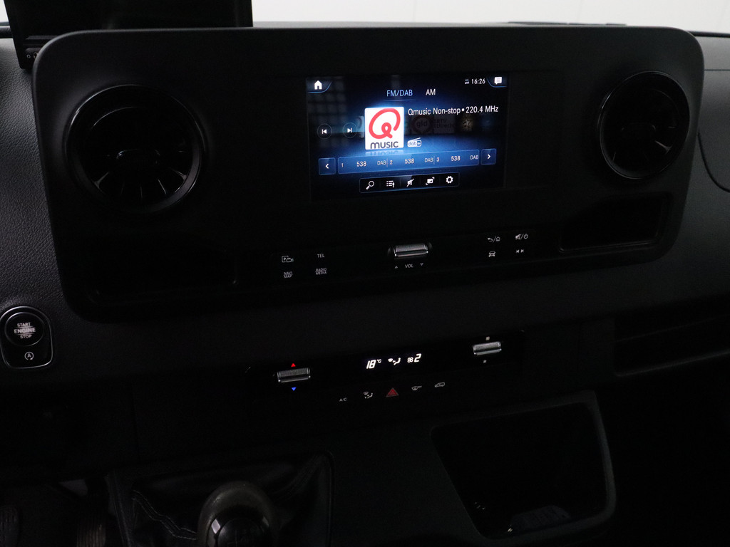 Mercedes-Benz Sprinter 316CDI Open Laadbak Dubbele Cabine 6-Persoons | 2800Kg Trekhaak | Navigatie | Camera | Airco | Cruise 17