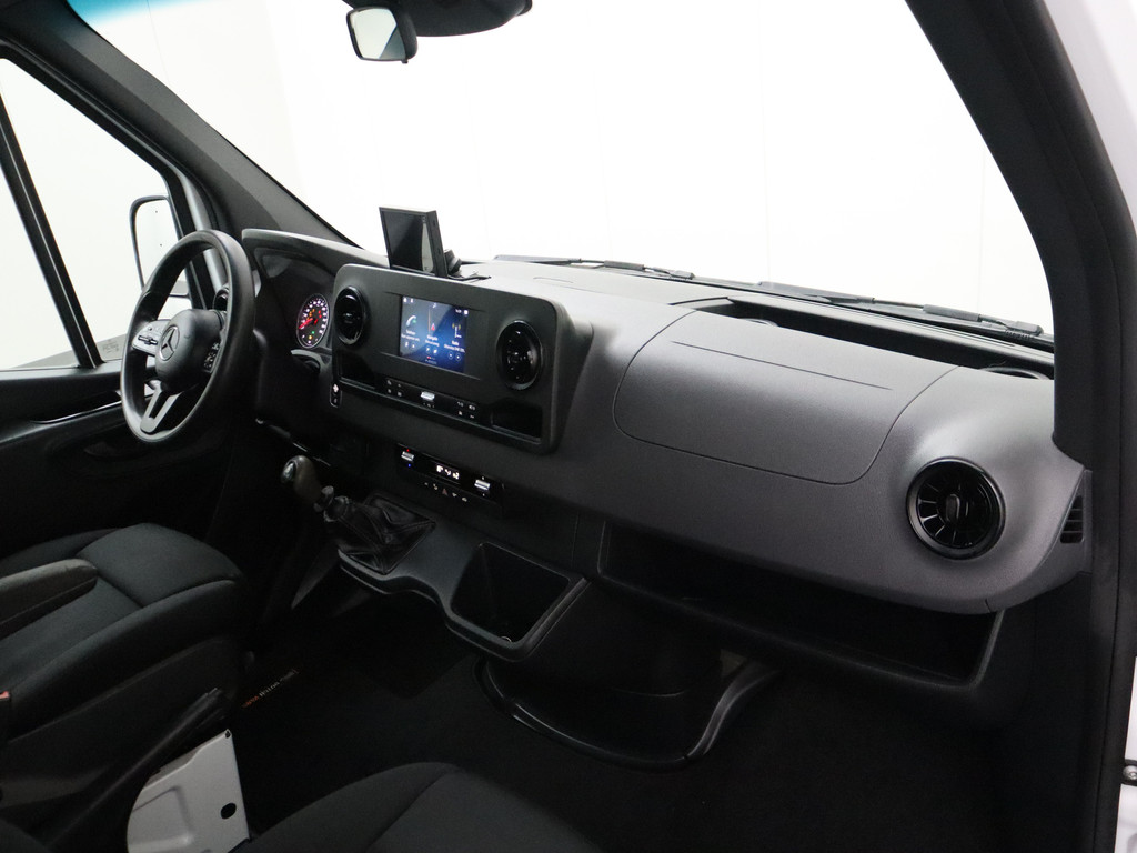 Mercedes-Benz Sprinter 316CDI Open Laadbak Dubbele Cabine 6-Persoons | 2800Kg Trekhaak | Navigatie | Camera | Airco | Cruise 21