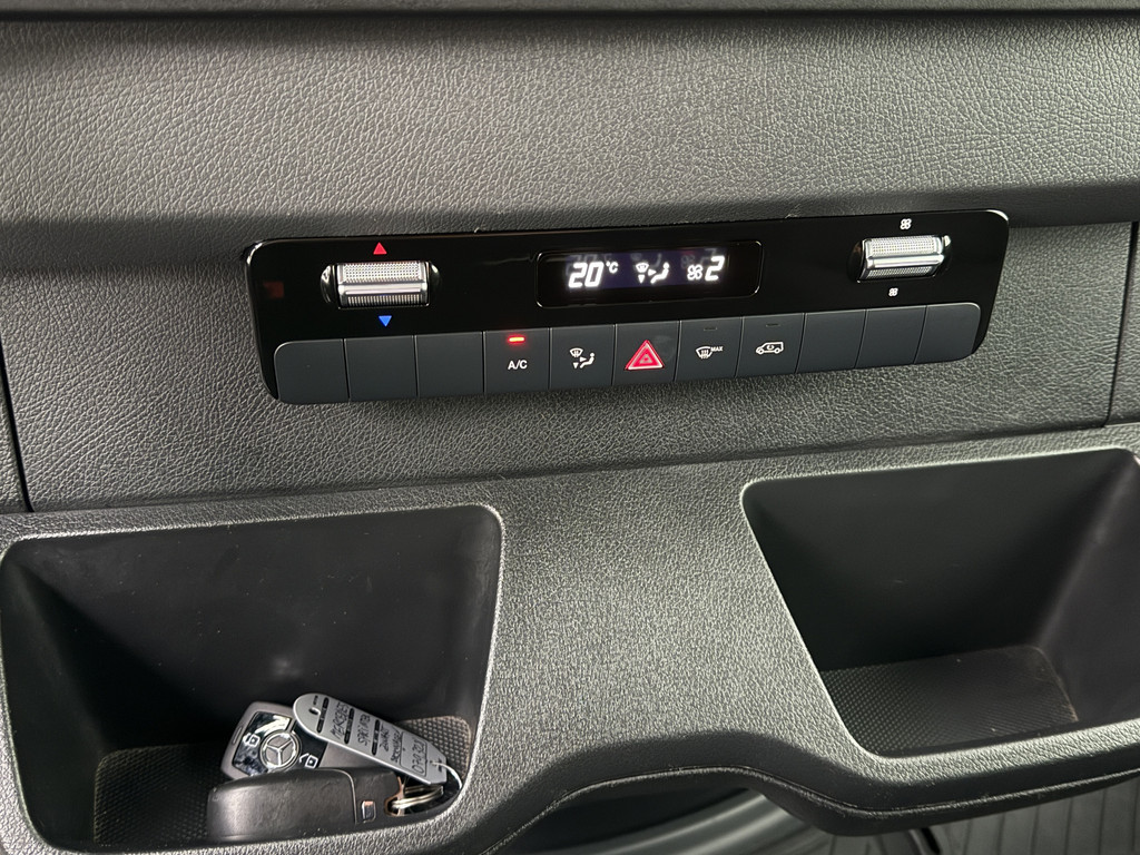 Mercedes-Benz Sprinter 316CDi 7G-Tronic Automaat Bakwagen+Laadklep | Trekhaak | Led | Airco | Cruise | Camera | Multimedia 18