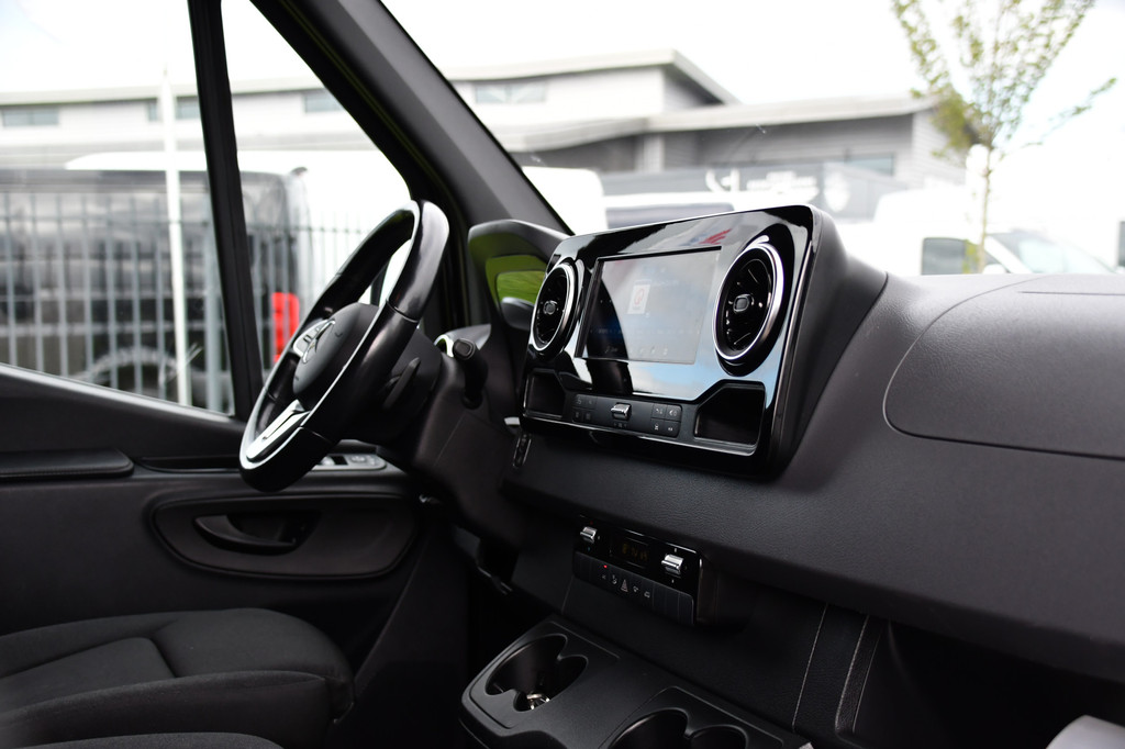 Mercedes-Benz Sprinter 316 RWD 2.2 CDI L2H2 Black Edition 360 Camera, Cruise, Carplay, Navi, Automaat, Led, 164PK, Multimedia, Uniek! 10