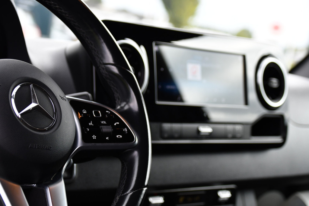 Mercedes-Benz Sprinter 316 RWD 2.2 CDI L2H2 Black Edition 360 Camera, Cruise, Carplay, Navi, Automaat, Led, 164PK, Multimedia, Uniek! 12