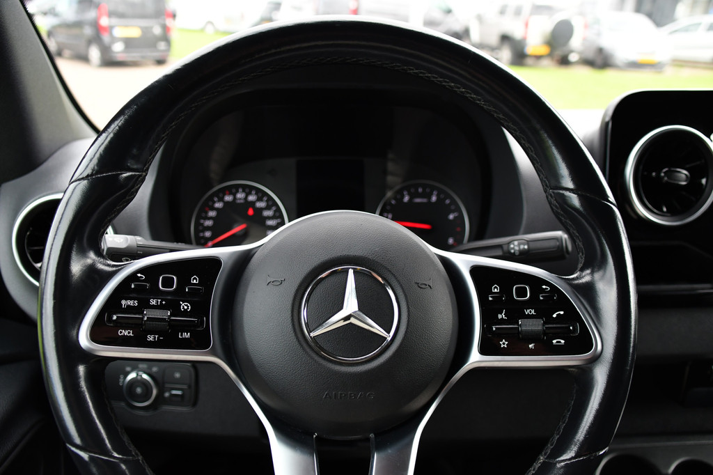 Mercedes-Benz Sprinter 316 RWD 2.2 CDI L2H2 Black Edition 360 Camera, Cruise, Carplay, Navi, Automaat, Led, 164PK, Multimedia, Uniek! 13