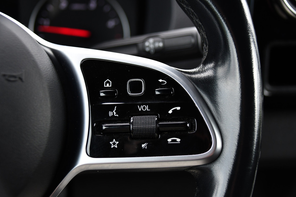 Mercedes-Benz Sprinter 316 RWD 2.2 CDI L2H2 Black Edition 360 Camera, Cruise, Carplay, Navi, Automaat, Led, 164PK, Multimedia, Uniek! 21