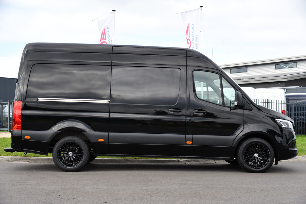 Mercedes-Benz Sprinter 316 RWD 2.2 CDI L2H2 Black Edition 360 Camera, Cruise, Carplay, Navi, Automaat, Led, 164PK, Multimedia, Uniek! 8