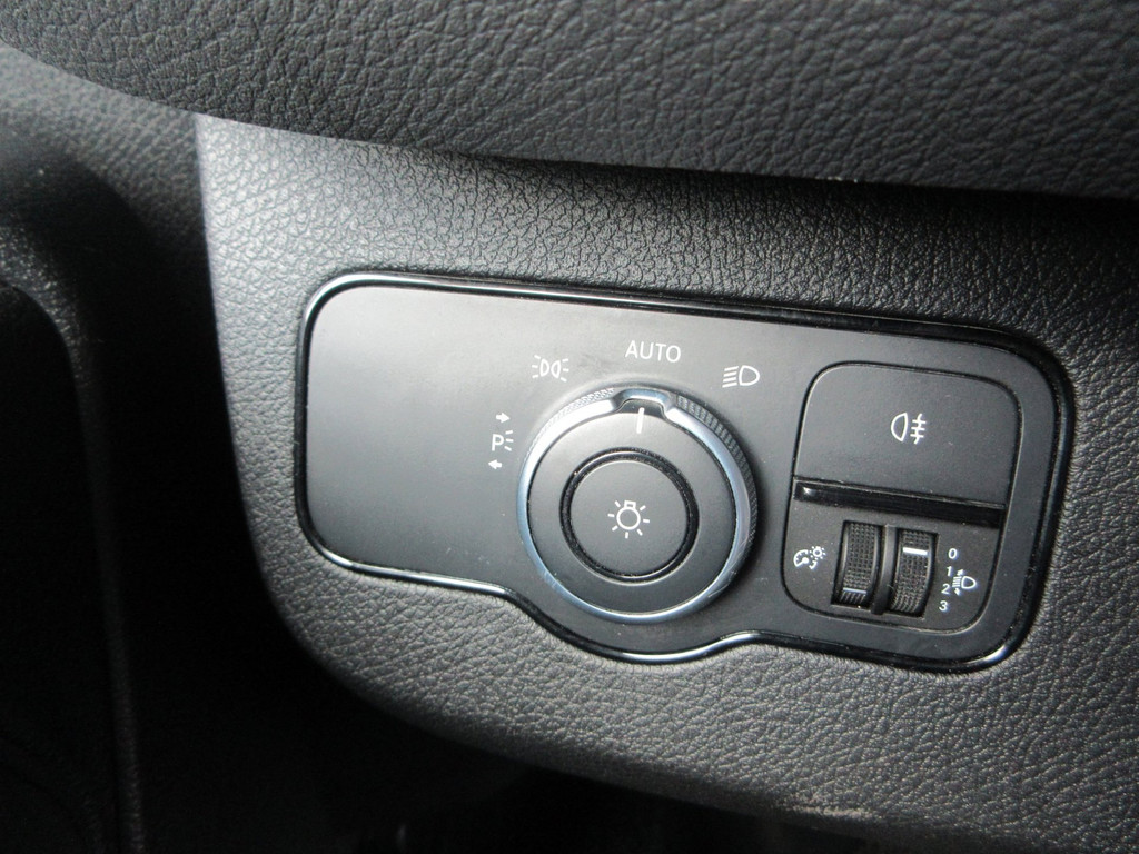 Mercedes-Benz Sprinter 316cdi L2H1 163pk Automaat, Navigatie, Camera, Trekhaak, 3-Zits, PDC, 3500kg ahw. 17