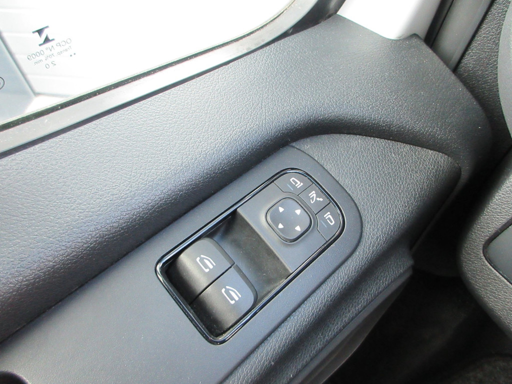 Mercedes-Benz Sprinter 316cdi L2H1 163pk Automaat, Navigatie, Camera, Trekhaak, 3-Zits, PDC, 3500kg ahw. 18
