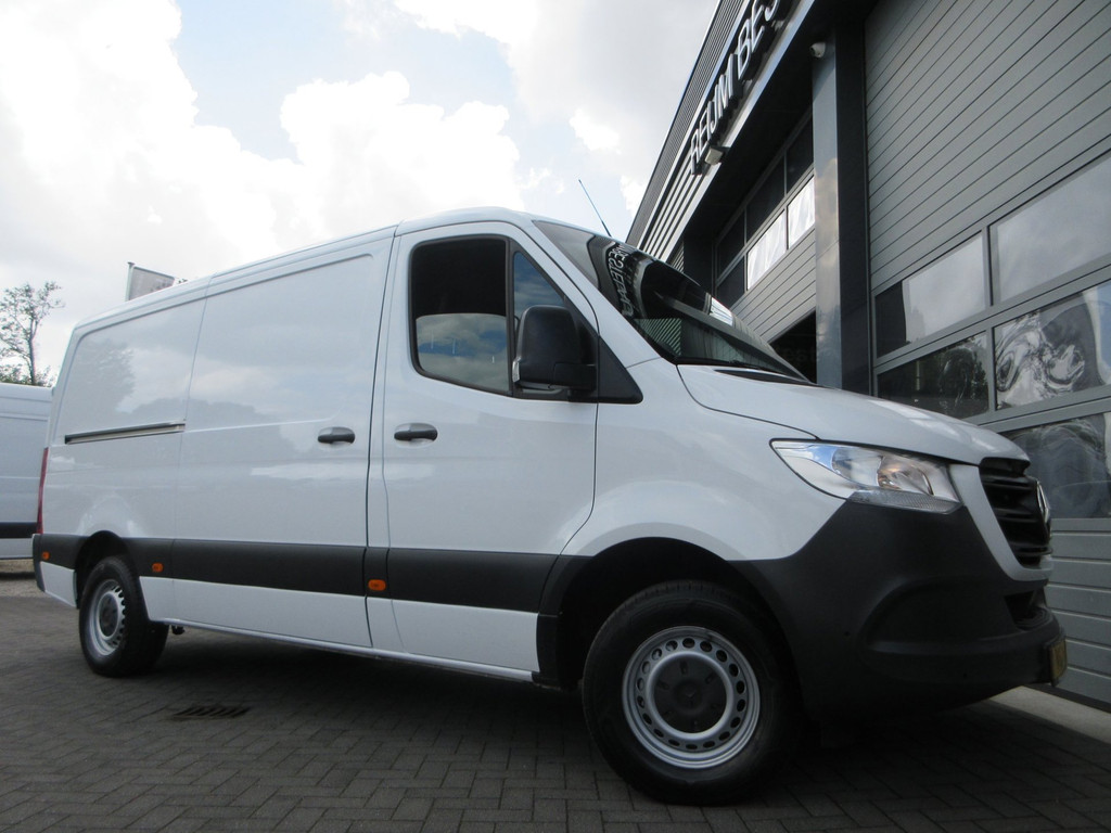 Mercedes-Benz Sprinter 316cdi L2H1 163pk Automaat, Navigatie, Camera, Trekhaak, 3-Zits, PDC, 3500kg ahw. 21