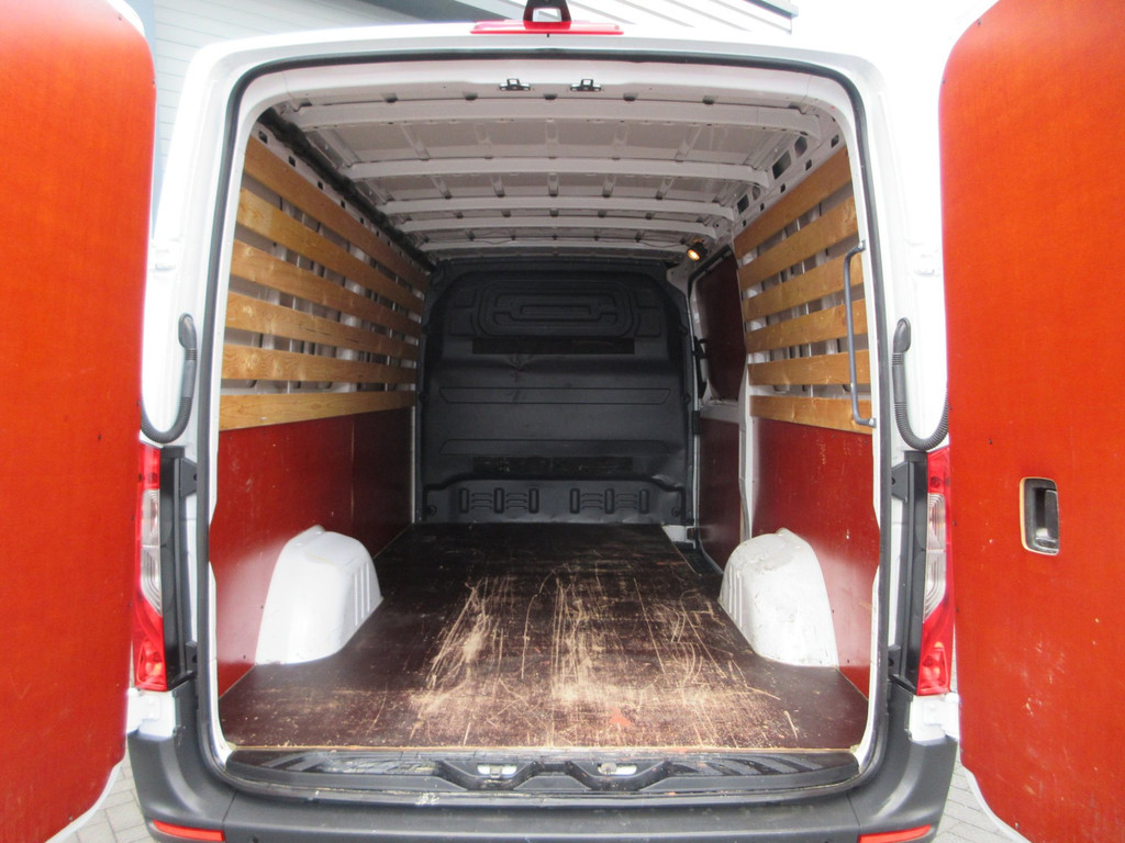 Mercedes-Benz Sprinter 316cdi L2H1 163pk Automaat, Navigatie, Camera, Trekhaak, 3-Zits, PDC, 3500kg ahw. 8