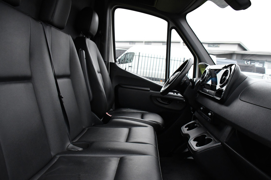 Mercedes-Benz Sprinter 317 1.9 CDI L2H1 RWD PB Edition 360 Camera, Cruise, Automaat, 2 x Schuifdeur, LED, 10,5 Mbux, Trekhaak, Leder, Uniek! 21