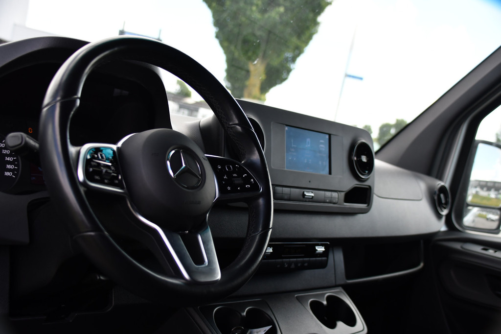 Mercedes-Benz Sprinter 317 1.9 CDI L2H1 RWD PB Edition Cruise, Camera, Carplay, LED, Mbux, Stoelverwarming, 170pk, Automaat, Uniek! 2