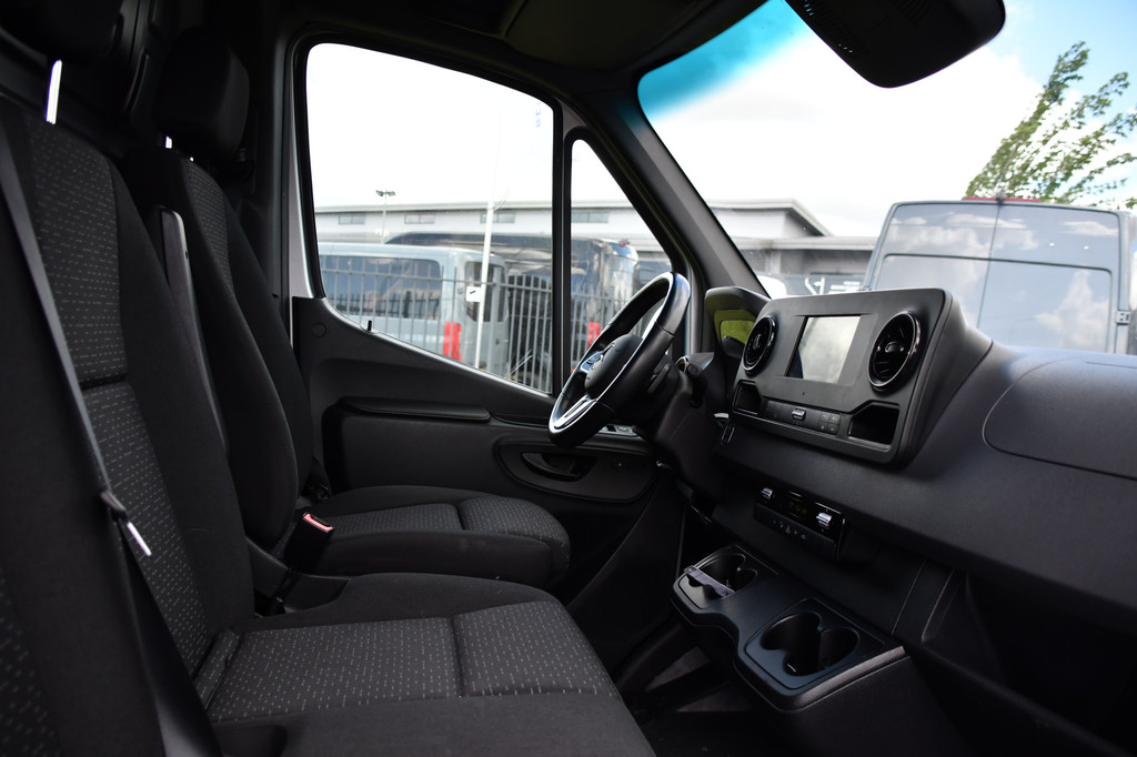 Mercedes-Benz Sprinter 317 1.9 CDI L2H1 RWD PB Edition Cruise, Camera, Carplay, LED, Mbux, Stoelverwarming, 170pk, Automaat, Uniek! 21