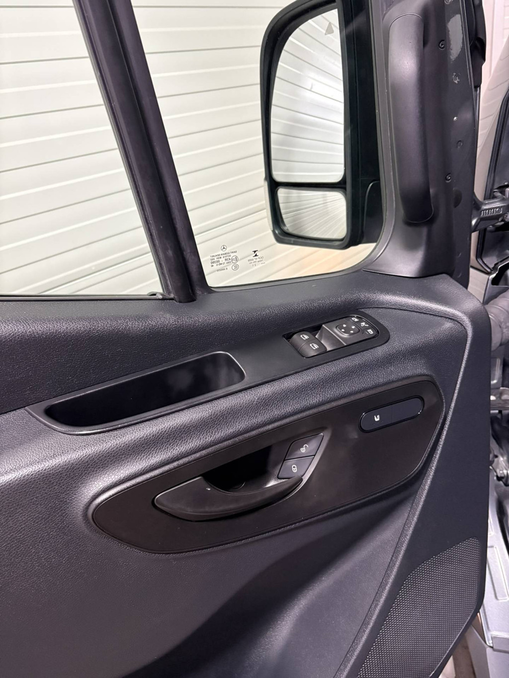 Mercedes-Benz Sprinter 317 1.9 CDI L2H1 RWD VVB491 Prijs zoals getoond 18
