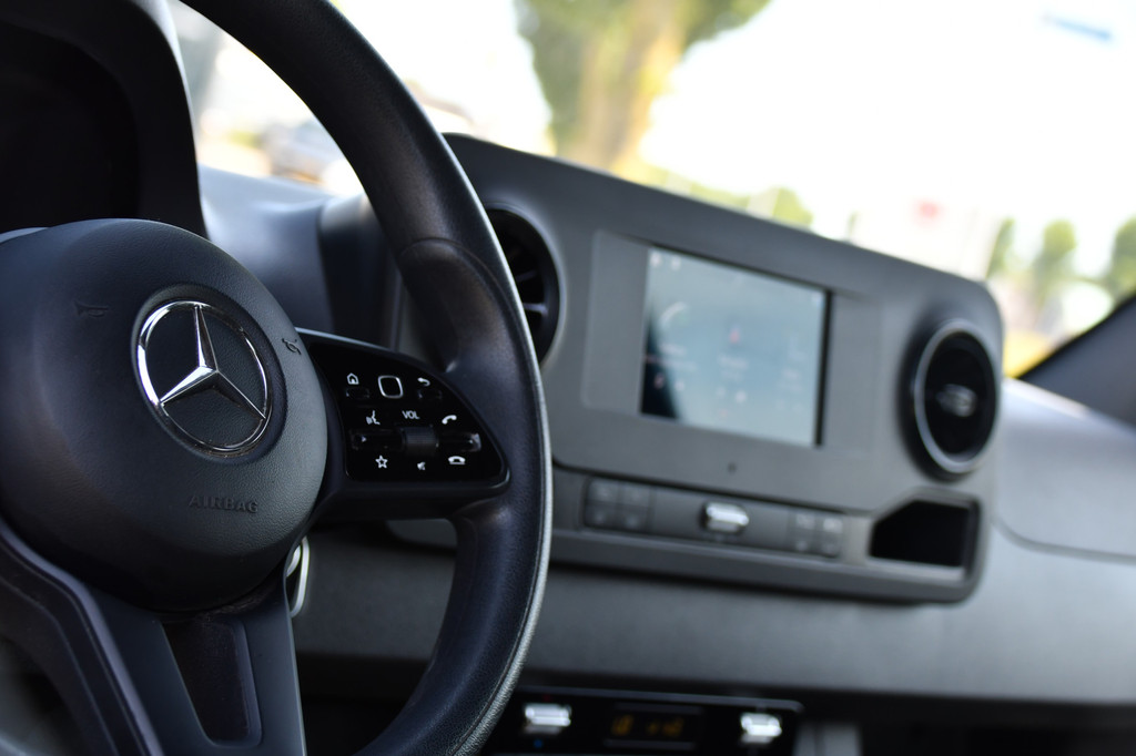 Mercedes-Benz Sprinter 317 1.9 CDI L2H2 DC PB Edition Camera, Cruise, Carplay, 170pk, LED, 3500kg Trekhaak, Automaat, Sensoren, Multimedia, Uniek! 13