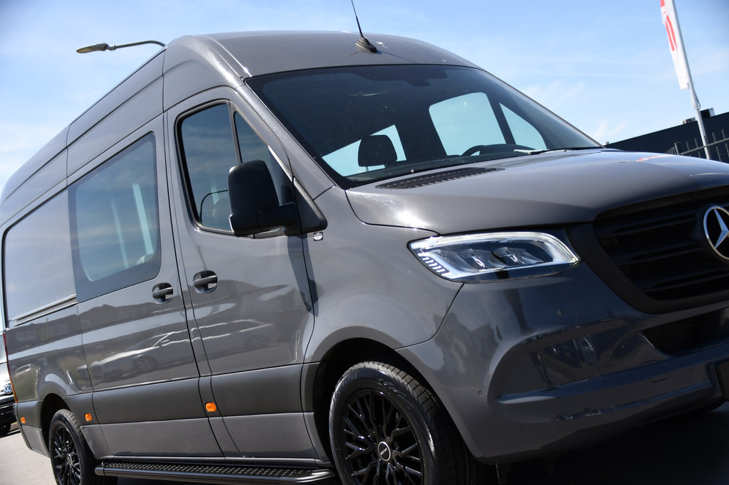 Mercedes-Benz Sprinter 317 1.9 CDI L2H2 DC PB Edition Camera, Cruise, Carplay, 170pk, LED, 3500kg Trekhaak, Automaat, Sensoren, Multimedia, Uniek! 17