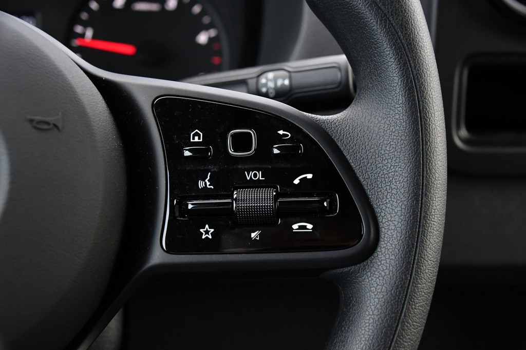 Mercedes-Benz Sprinter 317 1.9 CDI L2H2 RWD AMG Edition Camera, Cruise, Carplay, 170pk, Mistlampen, Multimedia, Automaat, Uniek! 17