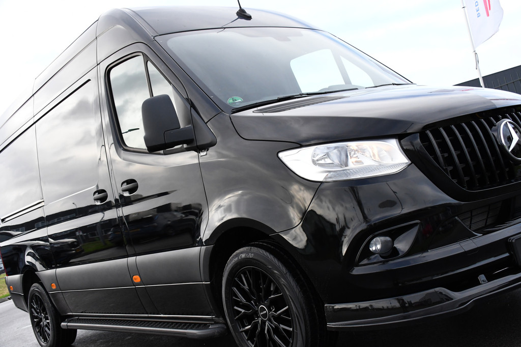 Mercedes-Benz Sprinter 317 1.9 CDI L2H2 RWD AMG Edition Camera, Cruise, Carplay, 170pk, Mistlampen, Multimedia, Automaat, Uniek! 18