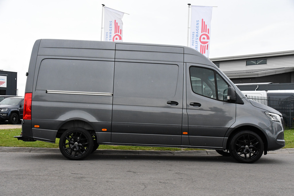 Mercedes-Benz Sprinter 317 1.9 CDI L2H2 RWD AMG Edition Camera, Cruise, LED, 3500kg Trekgewicht, Carplay, NAVI, LED, 170PK, Automaat, Sensoren, Stoelverwarming, Uniek! 11