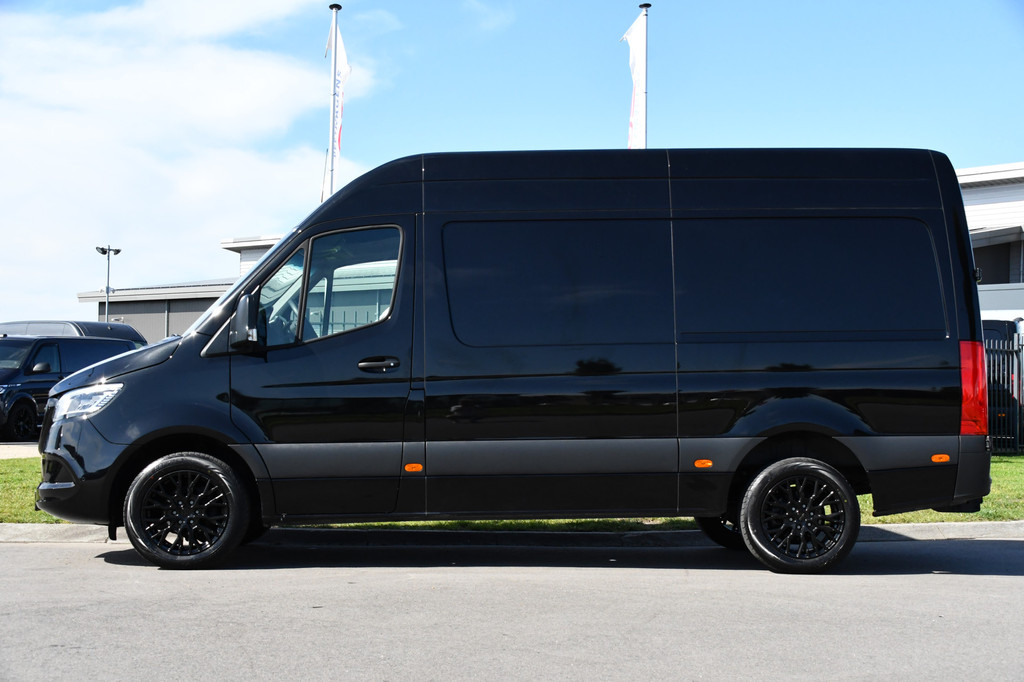 Mercedes-Benz Sprinter 317 1.9 CDI L2H2 RWD Black Edition Camera, Cruise, Carplay, LED, 170pk, Automaat, 3500kg Trekhaak, Stoelverwarming, Mbux, Uniek! 9