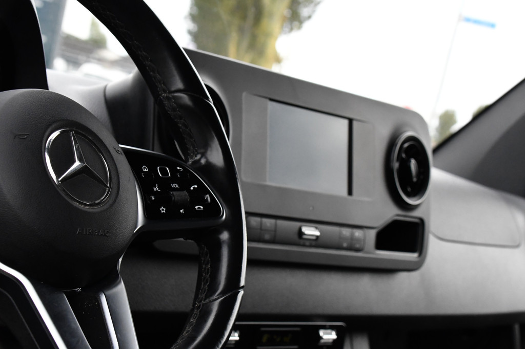 Mercedes-Benz Sprinter 317 1.9 CDI L2H2 RWD Black Edition Camera, Cruise, Carplay, Standkachel, LED, Automaat, Stoelverwarming, Trekhaak, Uniek! 13