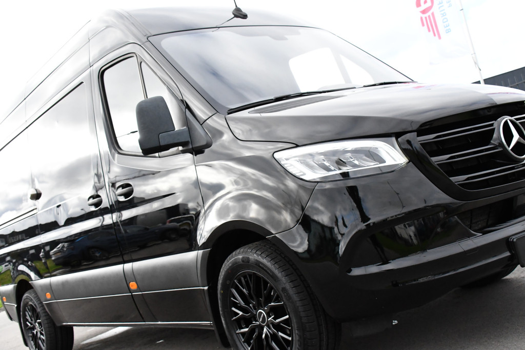 Mercedes-Benz Sprinter 317 1.9 CDI L2H2 RWD Black Edition Camera, Cruise, Carplay, Standkachel, LED, Automaat, Stoelverwarming, Trekhaak, Uniek! 17
